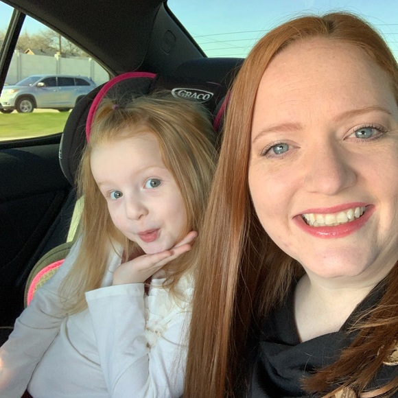 Meet your Posher, Sarah - Picture 1 of 6